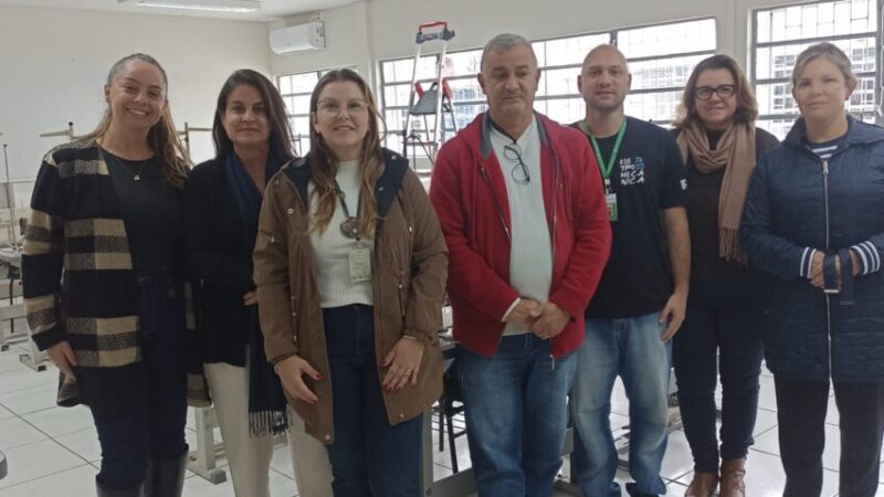 Araranguá oferece curso gratuito de corte e costura para famílias atendidas pelo SUAS
