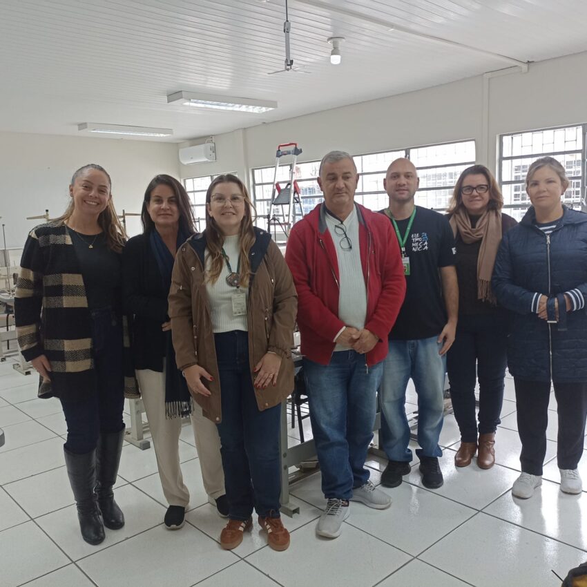 Araranguá oferece curso gratuito de corte e costura para famílias atendidas pelo SUAS