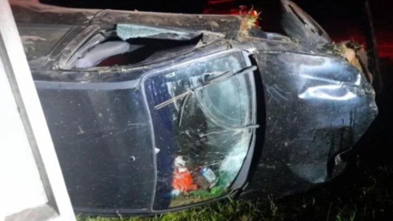 Suspeito de furtar carro morre após capotamento em Jacinto Machado