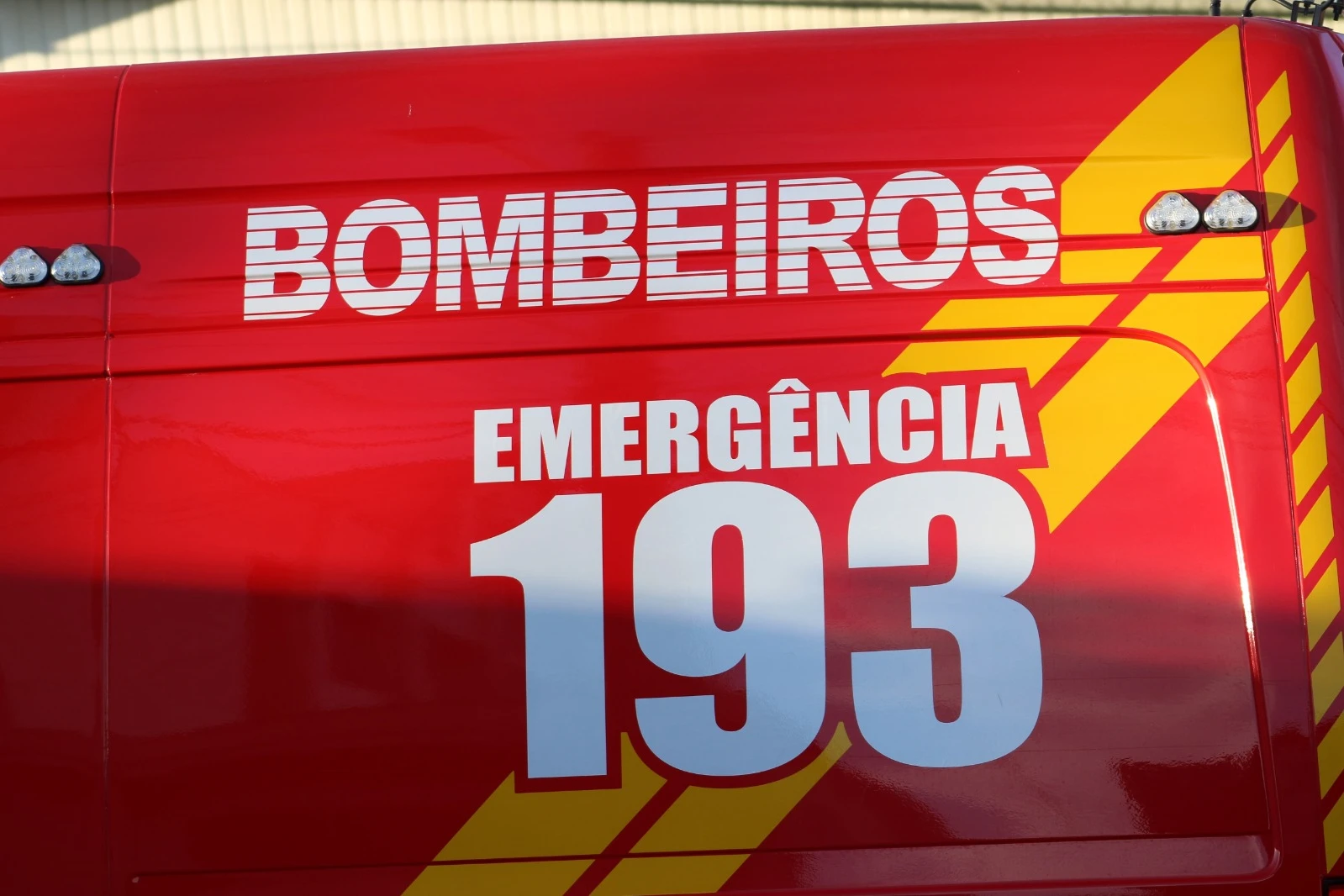Ciclista é atropelado na madrugada em Turvo e fica em estado gravíssimo; motorista foge sem prestar socorro