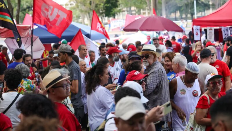Sindicatos realizam ato pelo direito ao descanso e fim da escala 6×1
