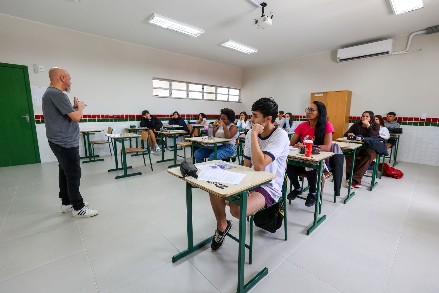 Santa Catarina é o primeiro estado do Brasil a atingir 100% das salas de aula das escolas estaduais climatizadas