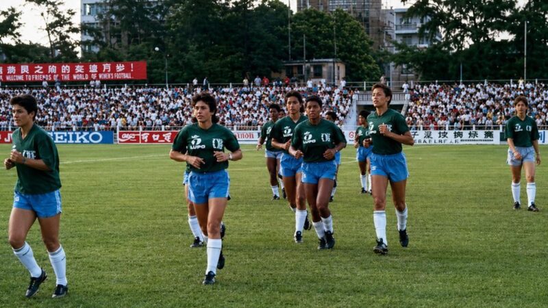 Reconhecidas por Lei da Copa, pioneiras seguem formando novas gerações
