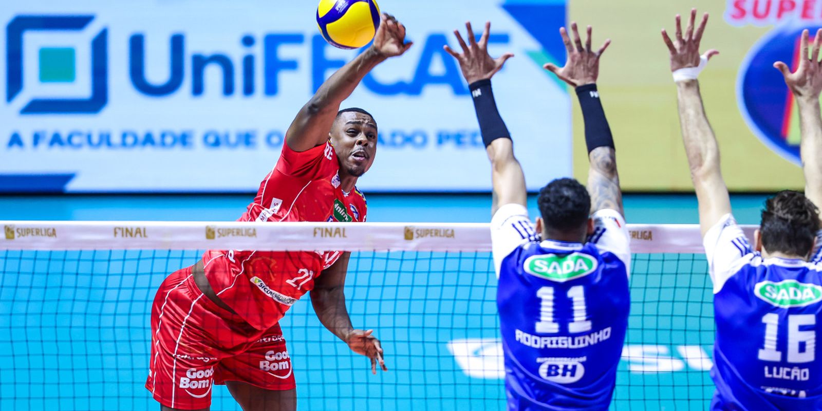 sada-cruzeiro-vence-volei-renata-e-e-decacampeao-da-superliga