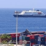 passageiros-comecam-a-deixar-navio-onde-houve-surto-de-hantavirus