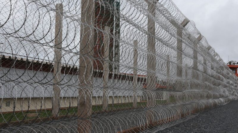 Sancionada lei que endurece pena a condenados por morte de policiais