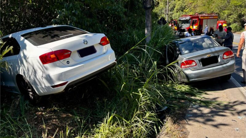 Colisão entre carros deixa duas mulheres feridas na SC-445, em Siderópolis