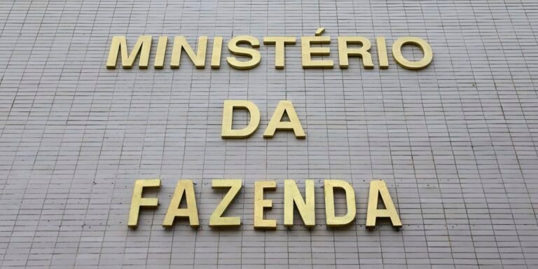 cmn-adia-bloqueio-ambiental-no-credito-rural-para-2027