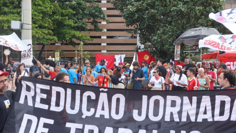 Caminhos da Reportagem debate impactos da escala 6×1 no Brasil
