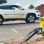 (video)-ms:-ciclista-fica-ferido-ao-cruzar-avenida-e-ser-atingido-por-jeep-–-folha-de-dourados-–-noticias-de-dourados-ms-e-regiao