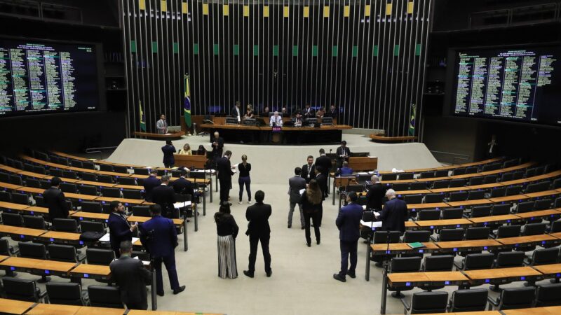 Minirreforma eleitoral reduz controle de gastos partidários; entenda