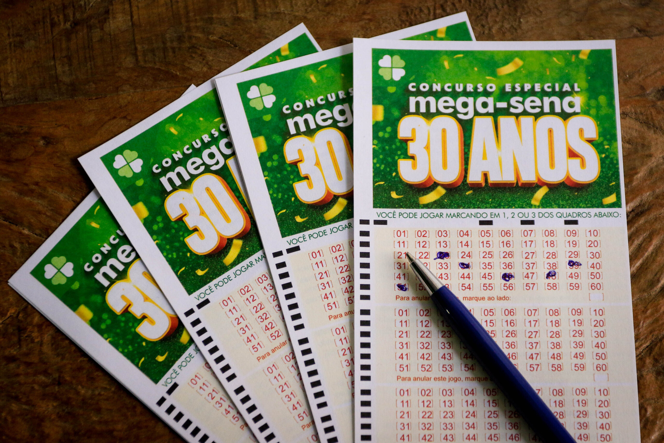 Mega Sena 30 anos: prêmio estimado sobe para R$ 320 milhões; veja regras