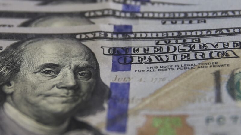 Déficit nas contas externas fica em R$ 1,8 bilhão em abril