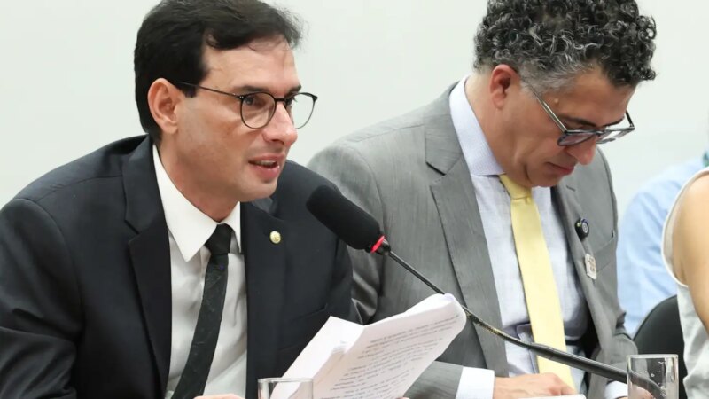 Fim da escala 6×1: relator propõe que um dia de folga seja no domingo