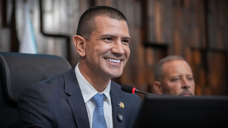 Fux nega pedido de Douglas Ruas para assumir governo interino do Rio