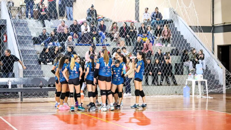 Com apoio da torcida, Vôlei de Forquilhinha conquista vitórias no Estadual