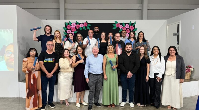 Balneário Arroio do Silva celebra formatura de agentes de saúde pelo Programa Saúde com Agente