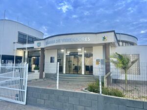 Câmara de Vereadores de Balneário Arroio do Silva apoia Campanha do Agasalho da Rede Feminina de Combate ao Câncer