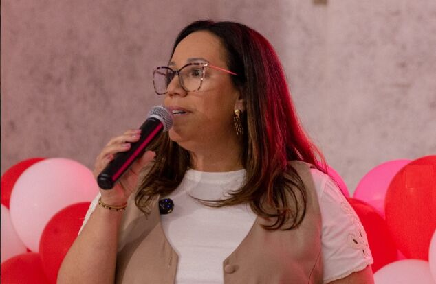 Luto: jornalista Cris Freitas falece aos 52 anos