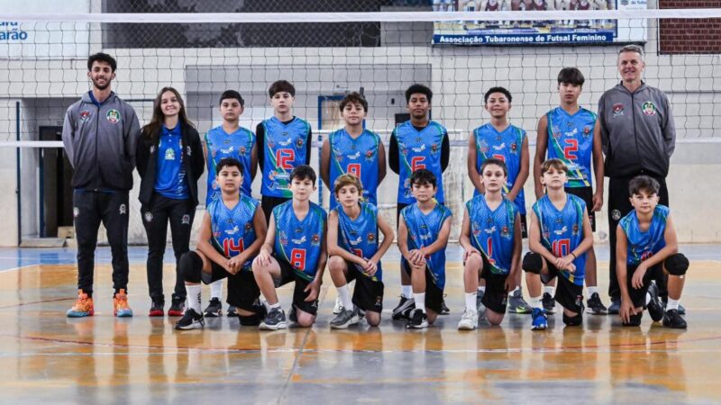 Vôlei de Forquilhinha celebra entrega de uniformes e conquista vitórias em competições estaduais