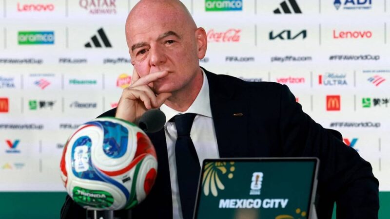 Infantino lamenta entrada negada pelos EUA a árbitro: ‘Não somos reis do mundo’