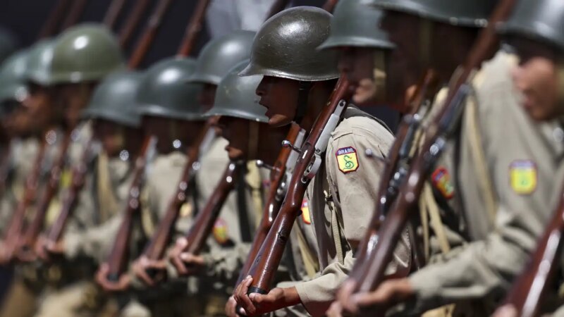 Exército mantém patrulha de fronteiras mesmo com bloqueio do orçamento