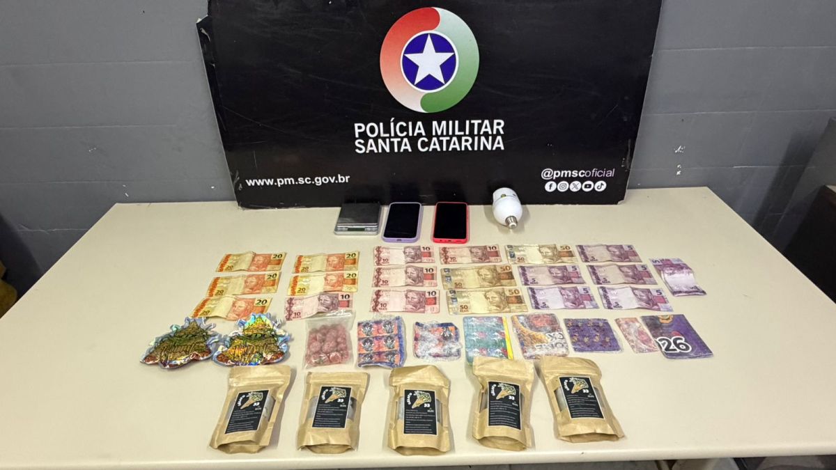 Mulher é presa com mais de 1mil micropontos de LSD no Bairro Saturno