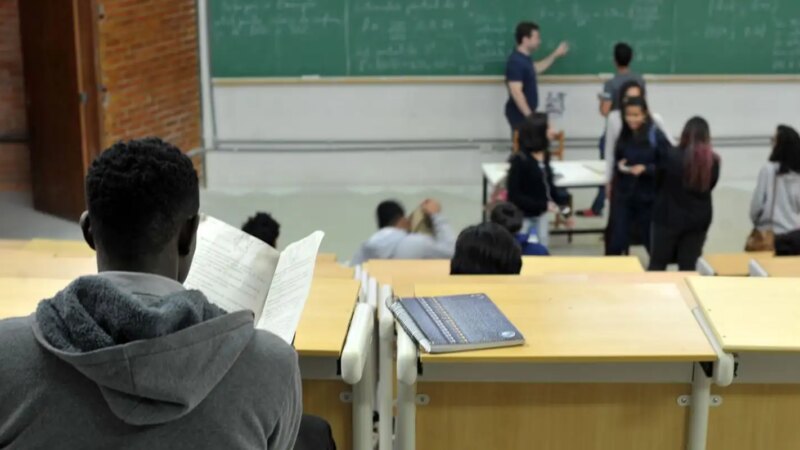 Instituições têm até 15 de junho para aderir ao Fies do 2º semestre