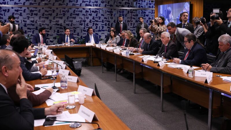 Câmara: governo retira urgência do fim da escala 6×1 e destrava pauta