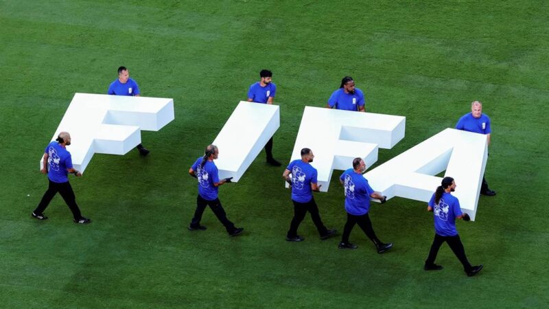 Nada é perfeito: Gramado inovador causa estranheza a jogadores da Copa do Mundo