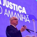 fachin-diz-que-espera-regras-do-stf-para-supersalarios-ainda-em-junho