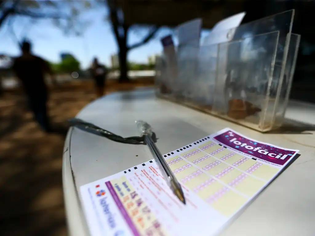 lotofacil-hoje,-concurso-3717:-confira-o-resultado-sorteado-nesta-segunda-(22)