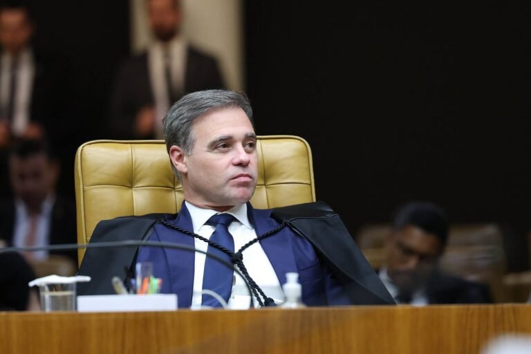 entorno-de-mendonca-ve-criticas-de-gilmar-como-tentativa-de-abalar-caso-master