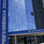 fila-do-inss-cai-ao-menor-nivel-em-21-meses,-com-1,8-milhao-de-pedidos