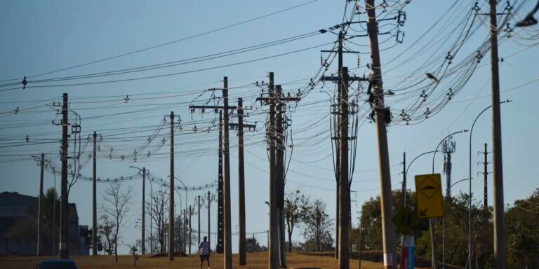 numero-de-acidentes-com-a-rede-eletrica-cresceu-no-brasil-em-2025