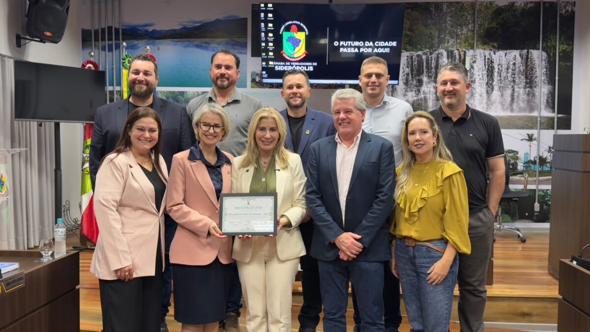 camara-de-sideropolis-entrega-mocao-de-aplauso-a-unesc-pelos-58-anos-de-historia -–-sideropolis-noticias