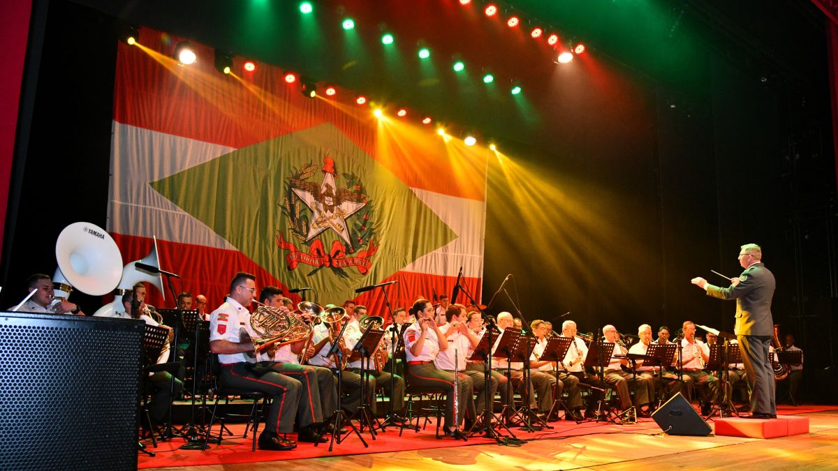turne-dos-100-anos-do-corpo-de-bombeiros-chega-ao-sul-catarinense-com-concerto-gratuito