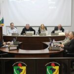 camara-de-forquilhinha-recebe-indicacao-para-criacao-de-recepcao-pediatrica-no-novo-hospital-e-oculos-com-ia-para-deficientes-visuais