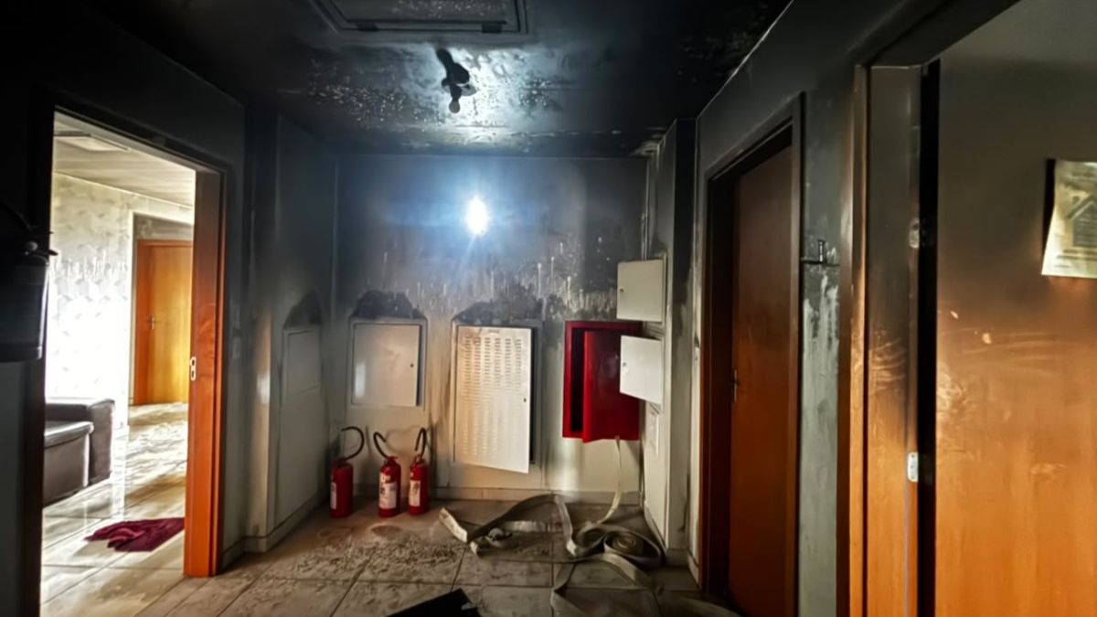incendio-em-apartamento-mobiliza-bombeiros-de-forquilhinha-e-criciuma-no-bairro-sao-defende
