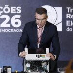tre-rj-abre-urna-para-o-publico-e-defende-seguranca-do-voto-eletronico